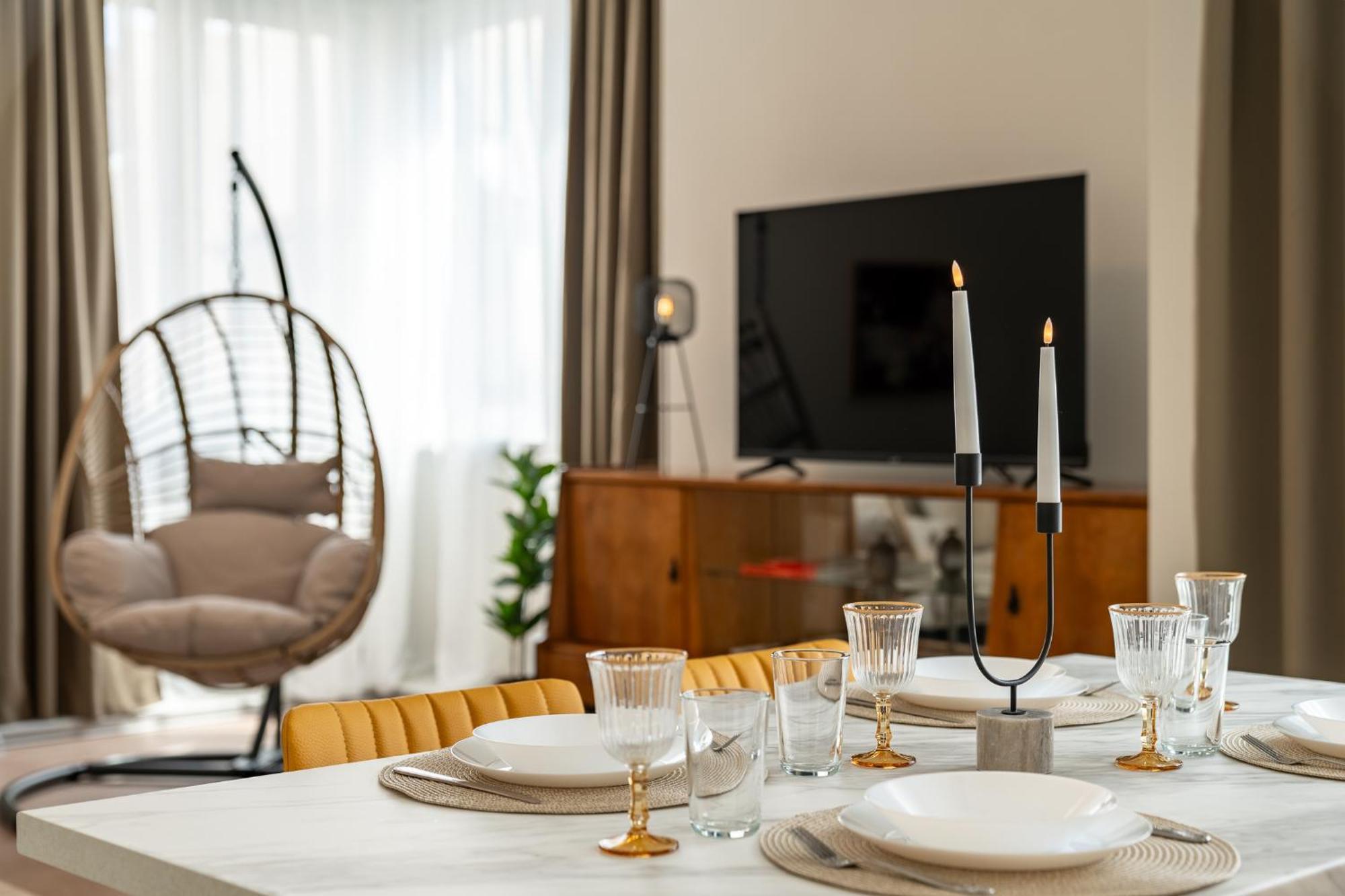 Bright & Sunny Stylish With 2bdr And 2bth Apartment Sofia