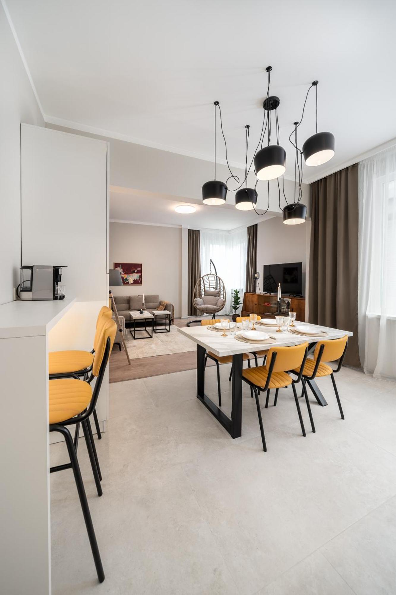 Apartment Bright & Sunny Stylish With 2bdr And 2bth Sofia