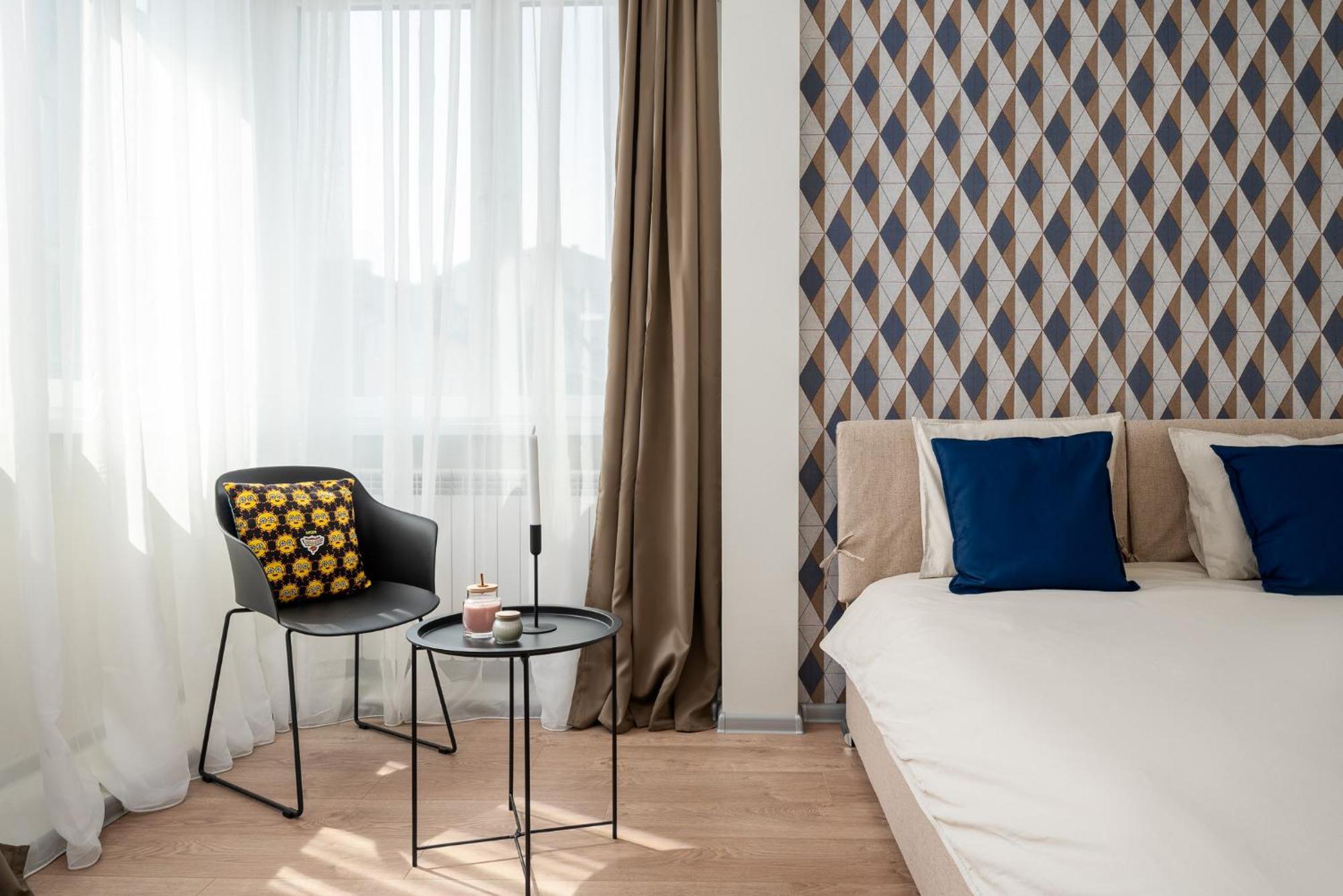 Apartment Bright & Sunny Stylish With 2bdr And 2bth